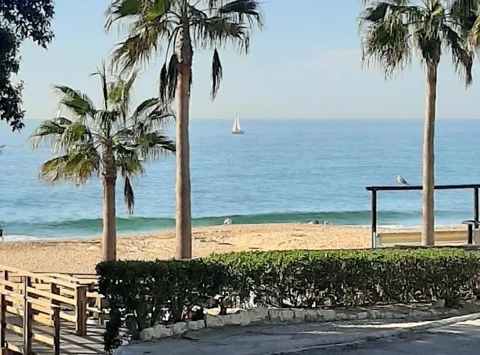 Front Beach - Quinta Da Barracuda 아파트 *